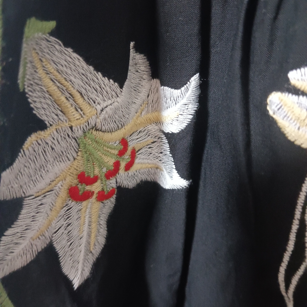 Dress The Population Floral Embroidered Tiered Dress - Picture 7 of 10